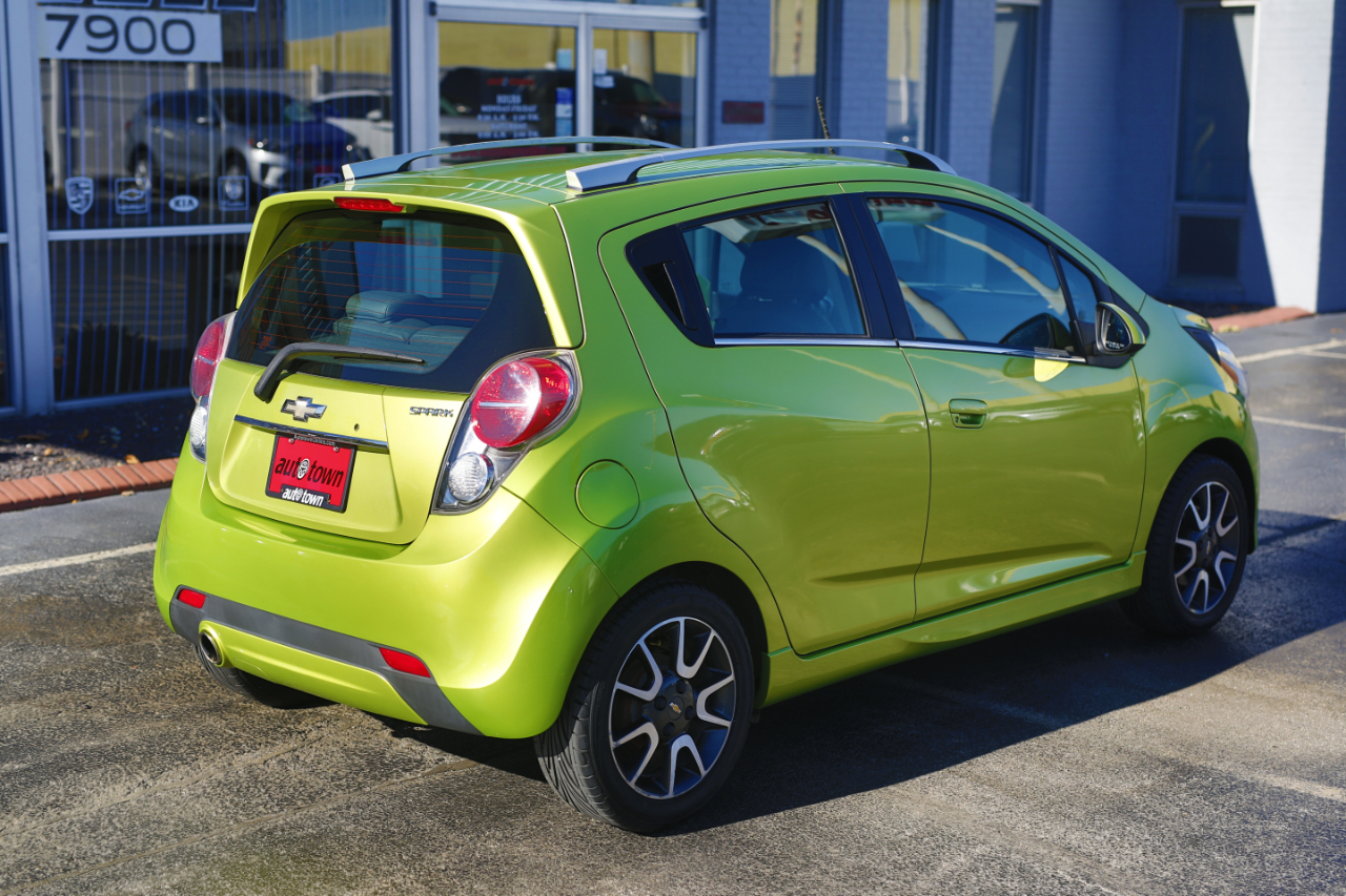 Chevrolet Spark 5dr HB Auto LT w/2LT 2013 Chevrolet Spark 5dr HB Auto LT w/2LT 2013