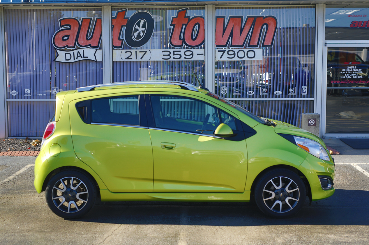 Chevrolet Spark 5dr HB Auto LT w/2LT 2013 Chevrolet Spark 5dr HB Auto LT w/2LT 2013
