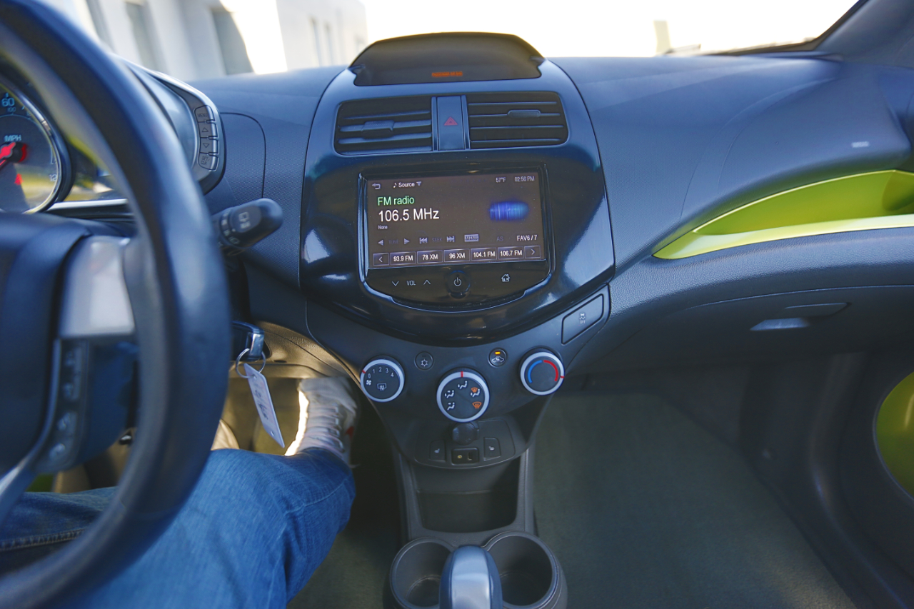 Chevrolet Spark 5dr HB Auto LT w/2LT 2013 Chevrolet Spark 5dr HB Auto LT w/2LT 2013