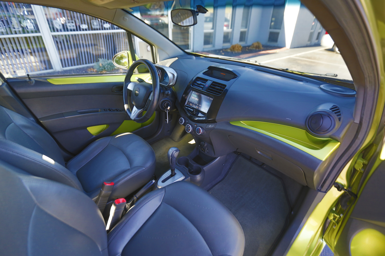 Chevrolet Spark 5dr HB Auto LT w/2LT 2013 Chevrolet Spark 5dr HB Auto LT w/2LT 2013