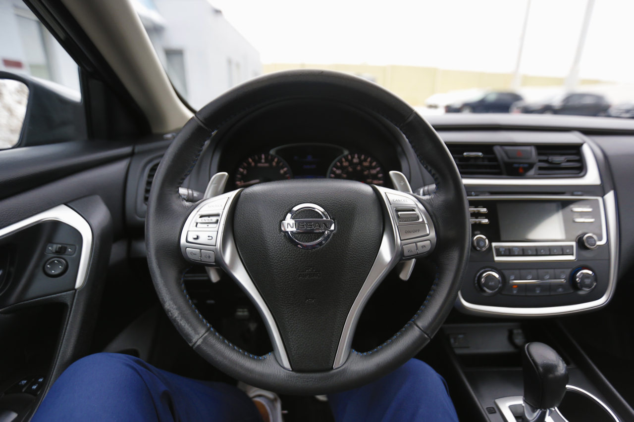 Nissan Altima 2.5 SR Sedan 2017