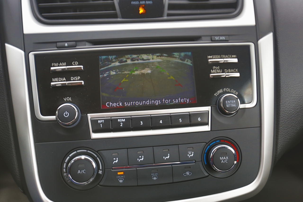 Nissan Altima 2.5 SR Sedan 2017