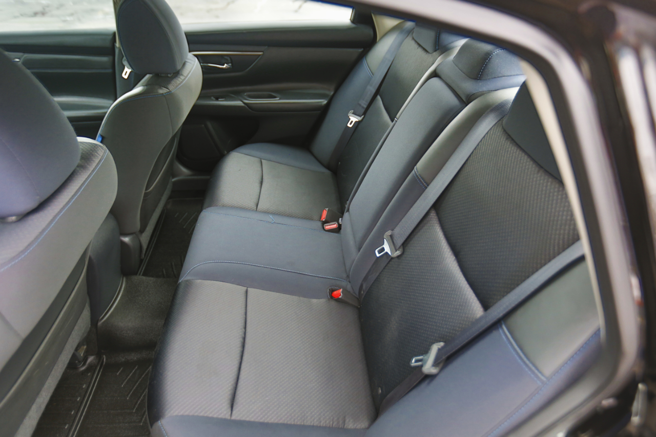 Nissan Altima 2.5 SR Sedan 2017