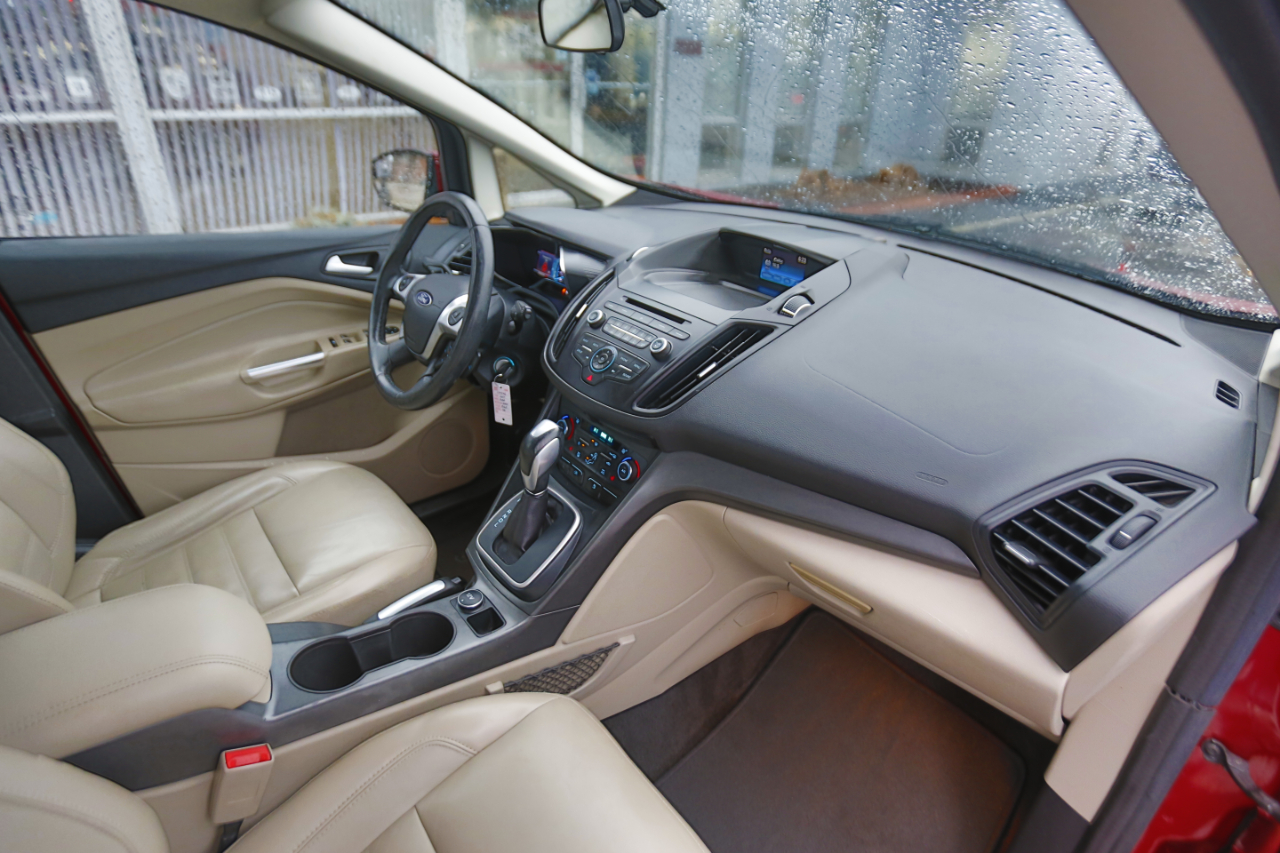 Ford C-Max Energi SE FWD 2017