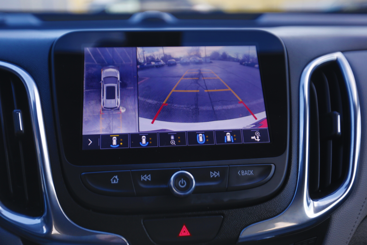 Chevrolet Equinox FWD 4dr Premier 2021