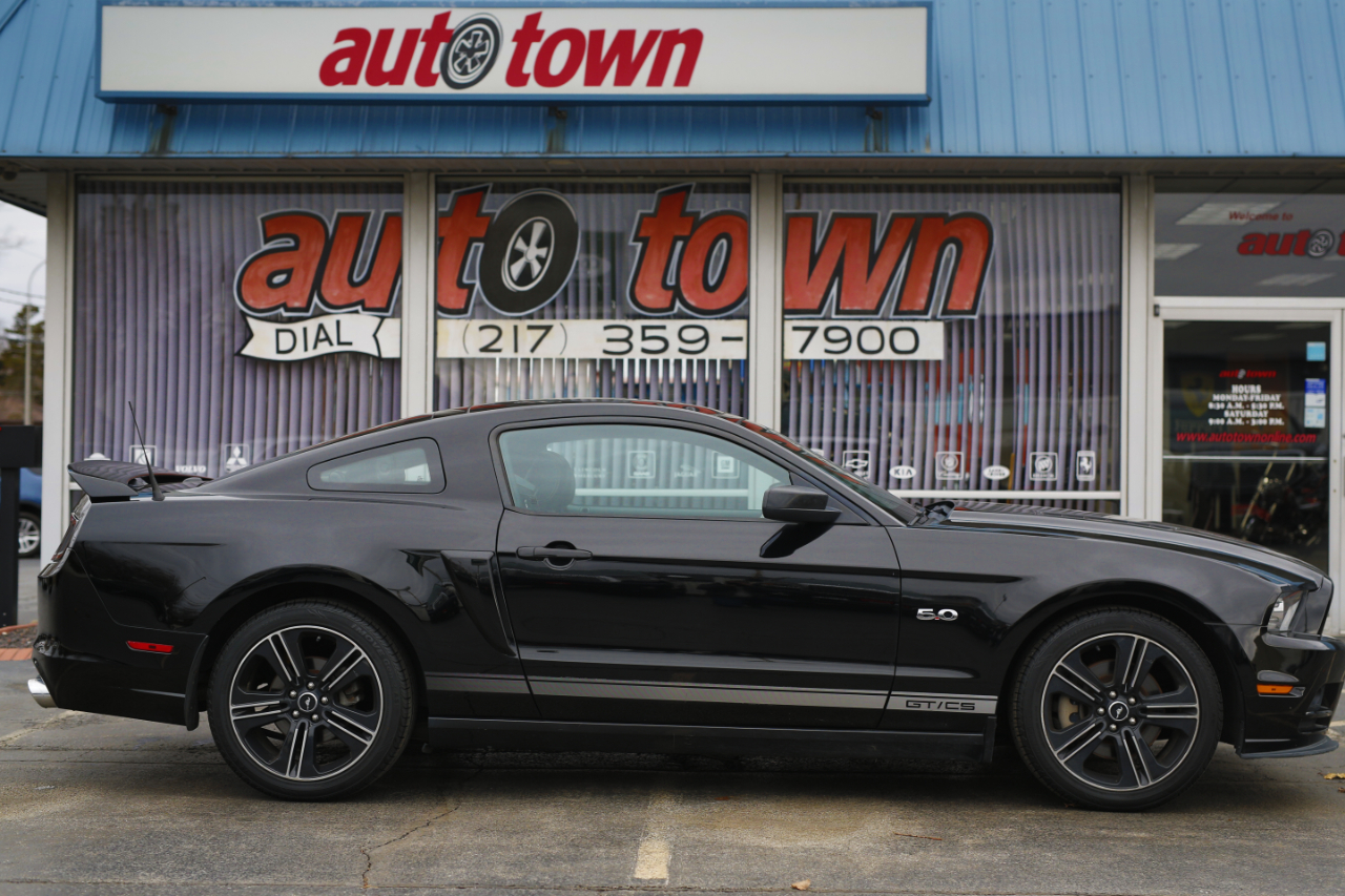 Ford Mustang 2dr Cpe GT 2013
