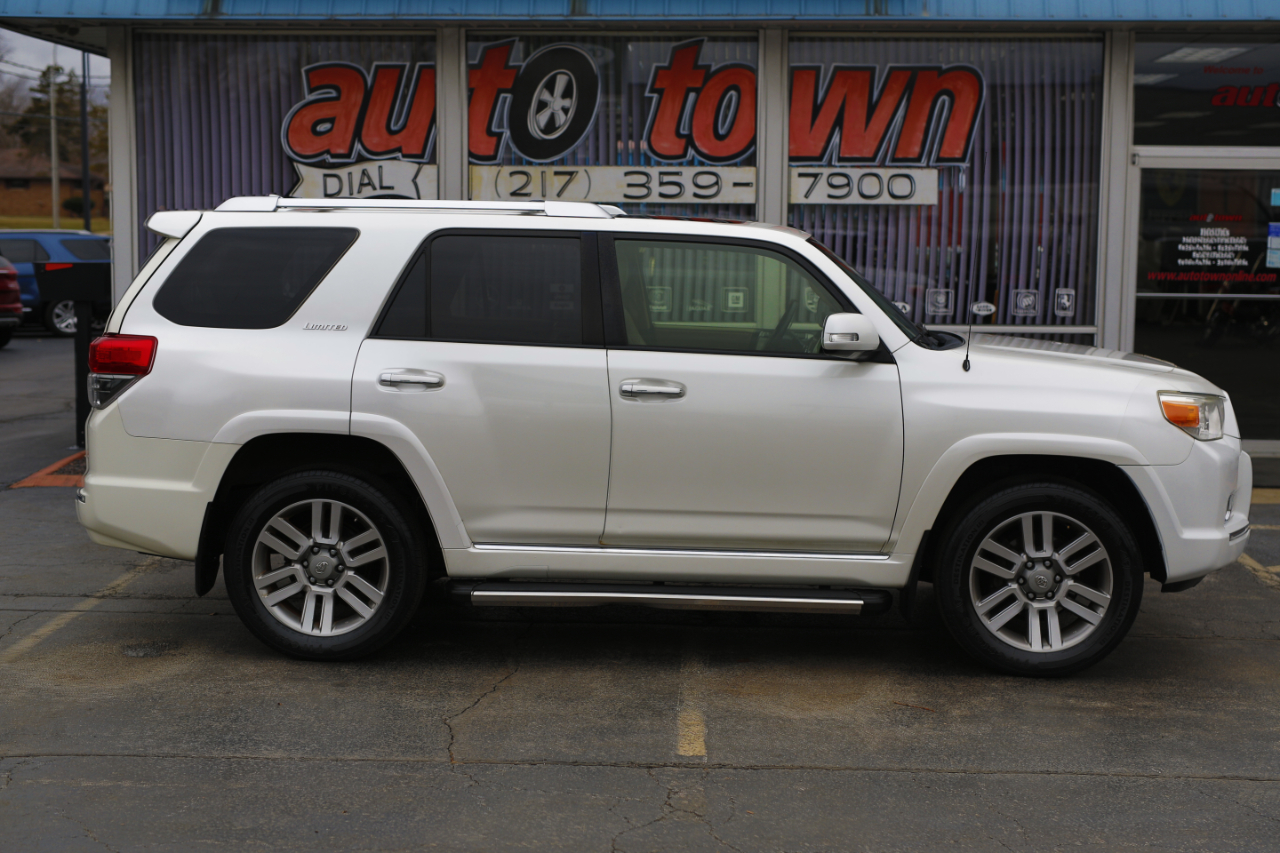 Toyota 4Runner 4WD 4dr V6 Limited (Natl) 2013