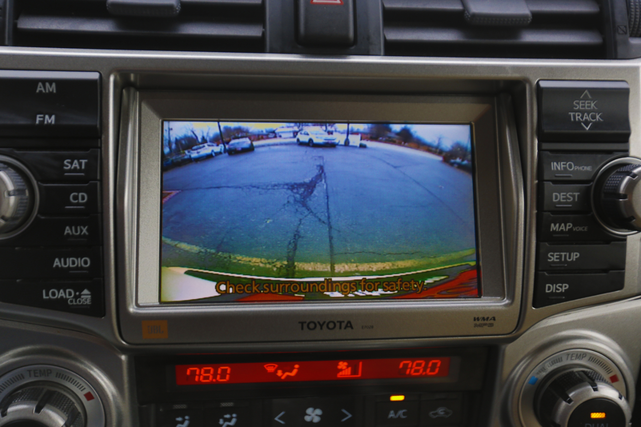 Toyota 4Runner 4WD 4dr V6 Limited (Natl) 2013