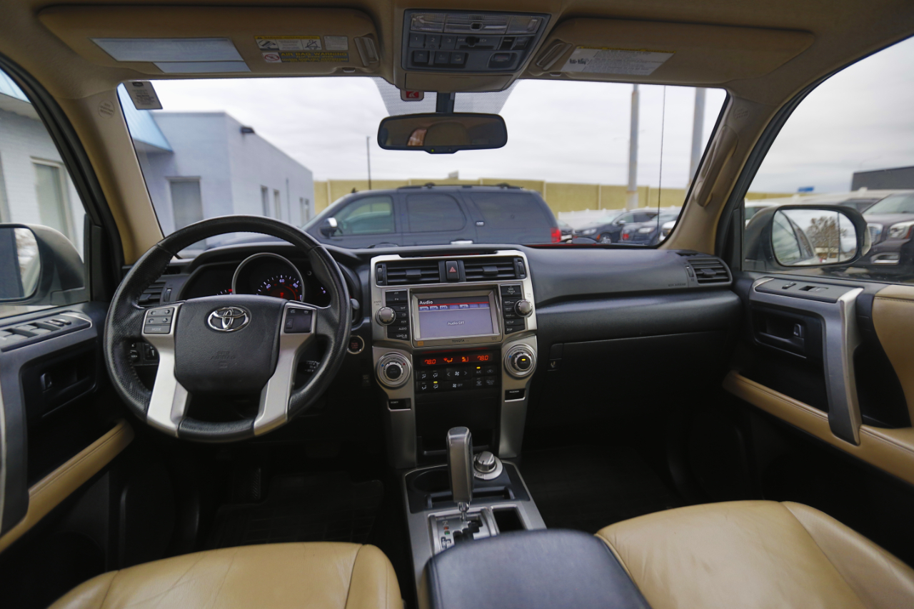 Toyota 4Runner 4WD 4dr V6 Limited (Natl) 2013