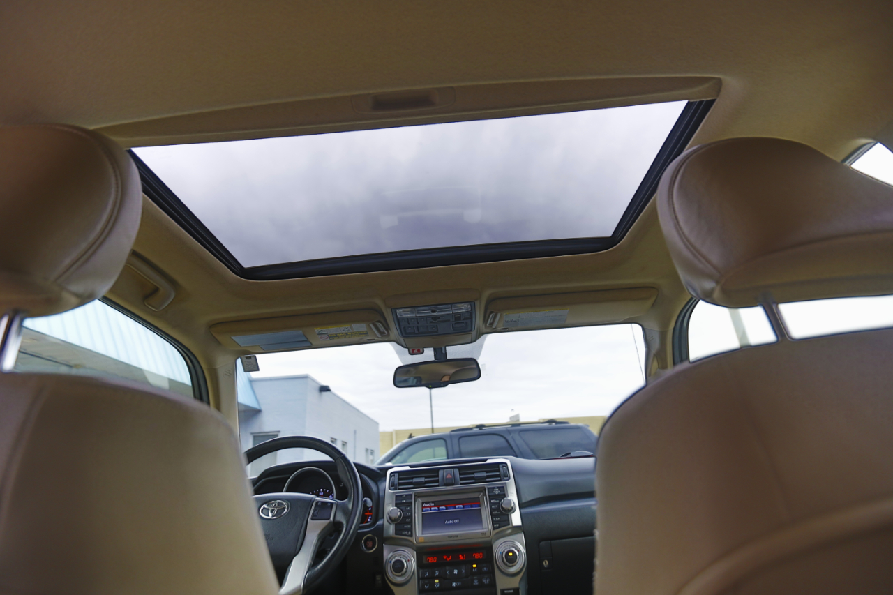 Toyota 4Runner 4WD 4dr V6 Limited (Natl) 2013