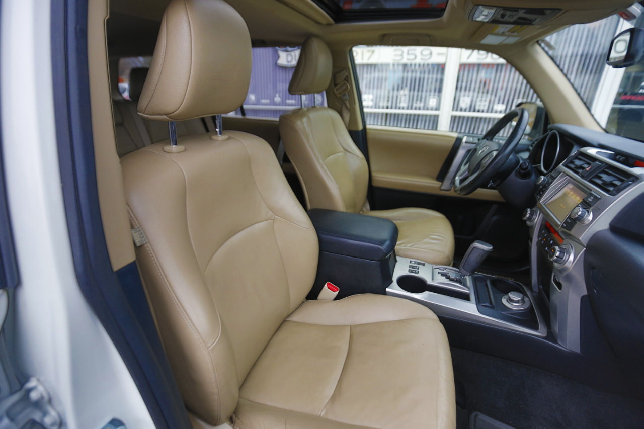 Toyota 4Runner 4WD 4dr V6 Limited (Natl) 2013