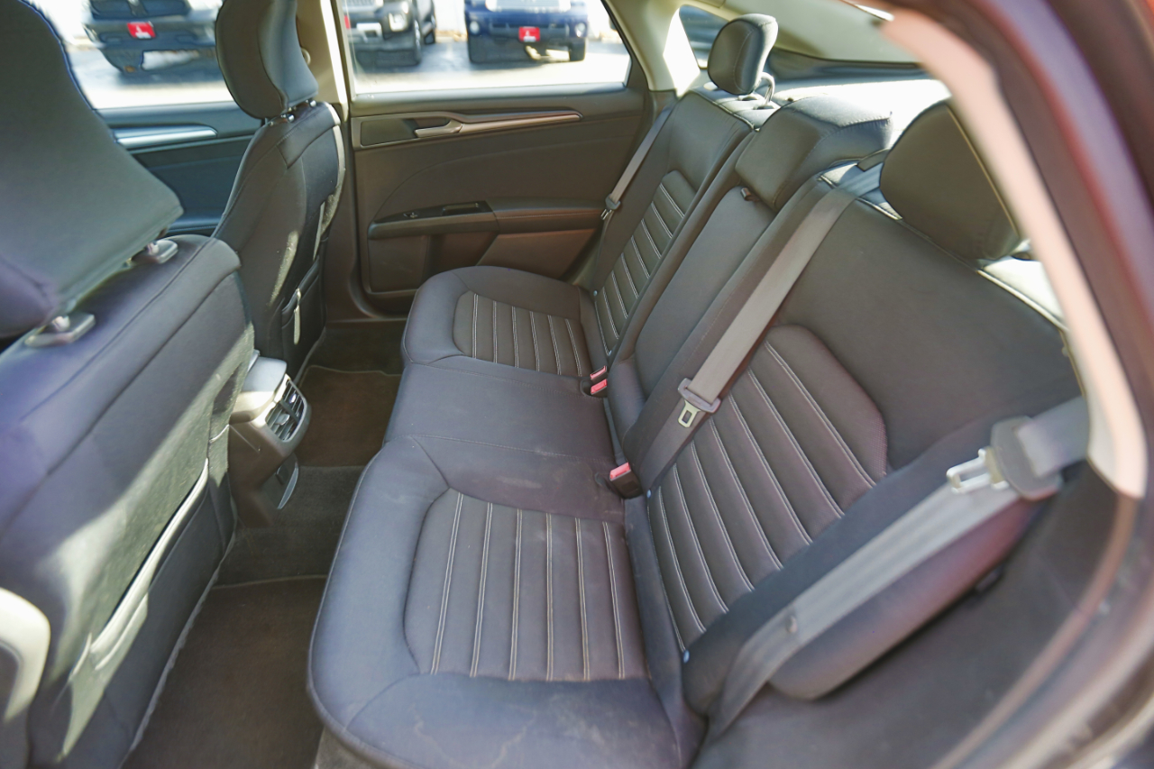 Ford Fusion 4dr Sdn SE FWD 2015