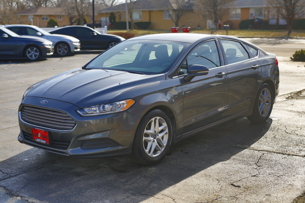 Ford Fusion 4dr Sdn SE FWD 2015