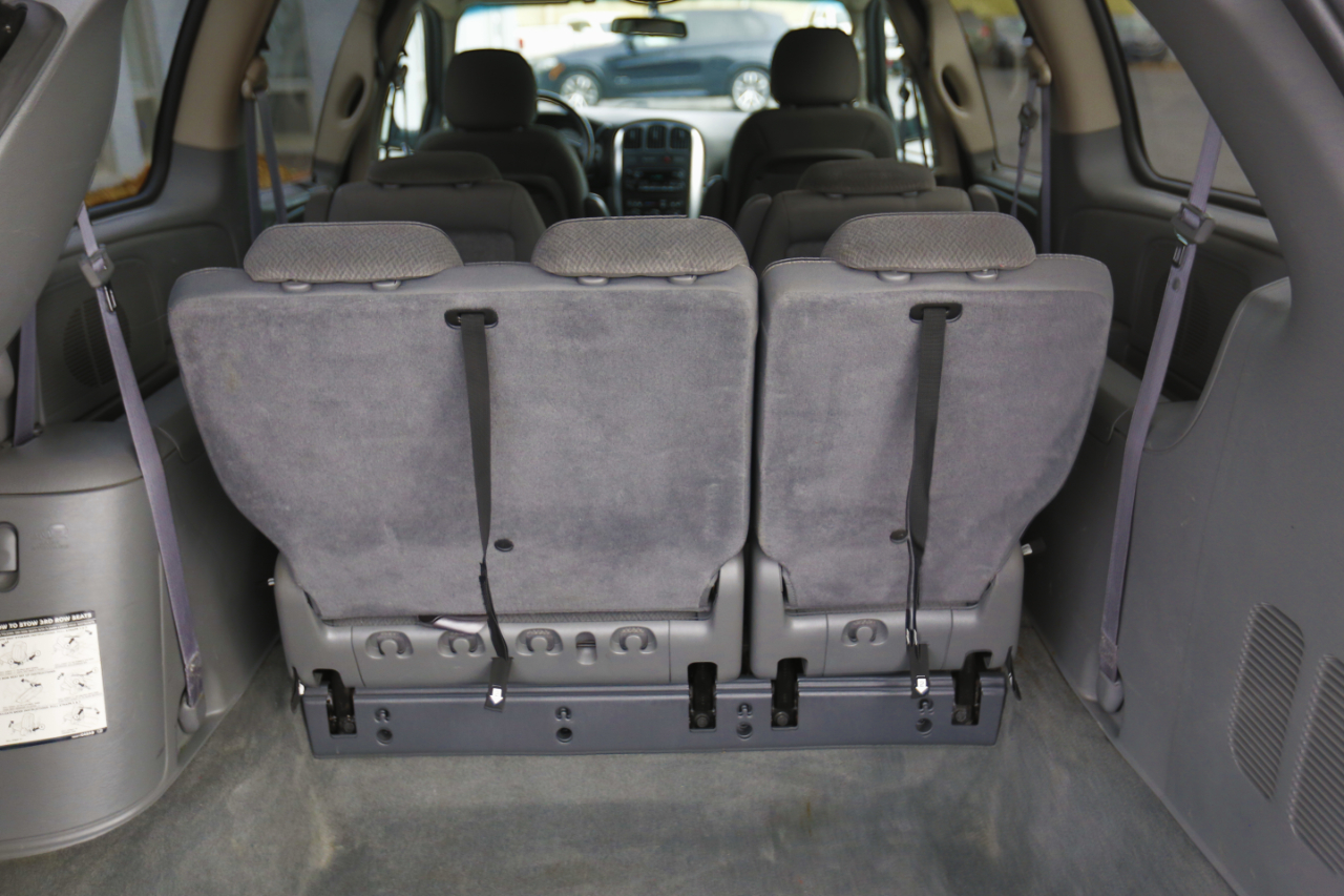 Chrysler Town & Country LWB 4dr Touring 2006