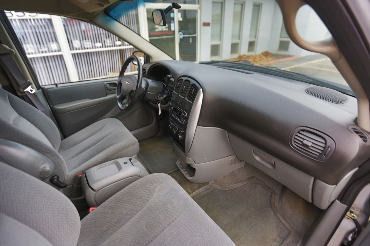 Chrysler Town & Country LWB 4dr Touring 2006