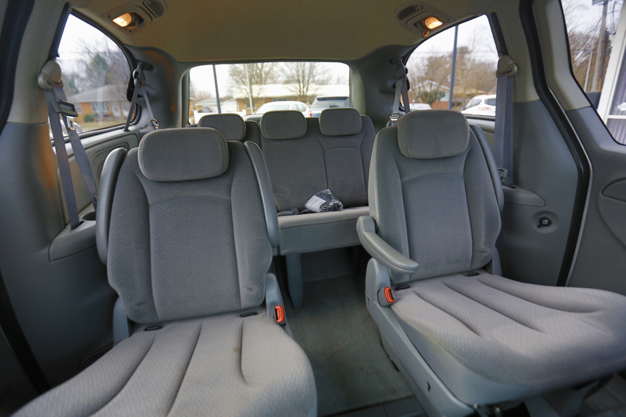 Chrysler Town & Country LWB 4dr Touring 2006