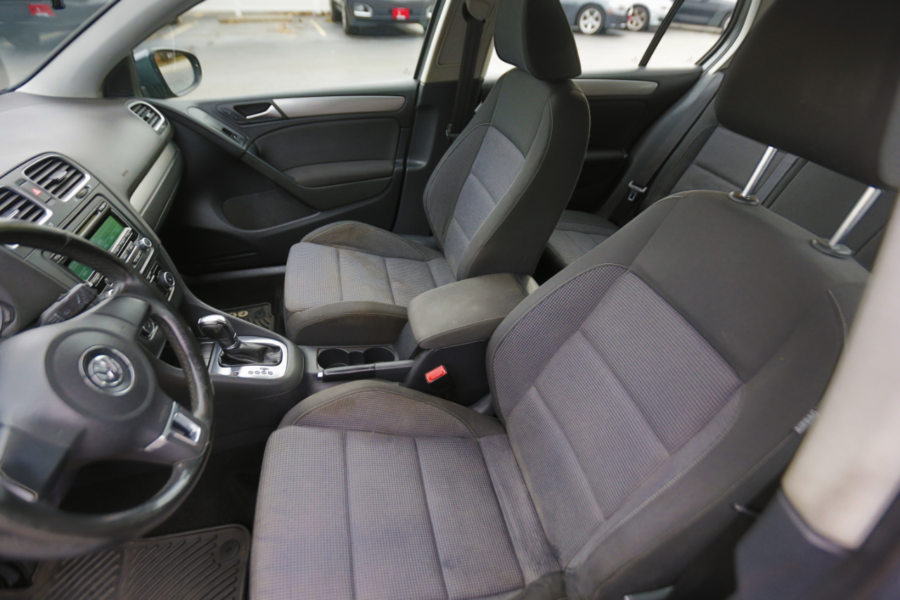 Volkswagen Golf 4dr HB Auto PZEV 2013