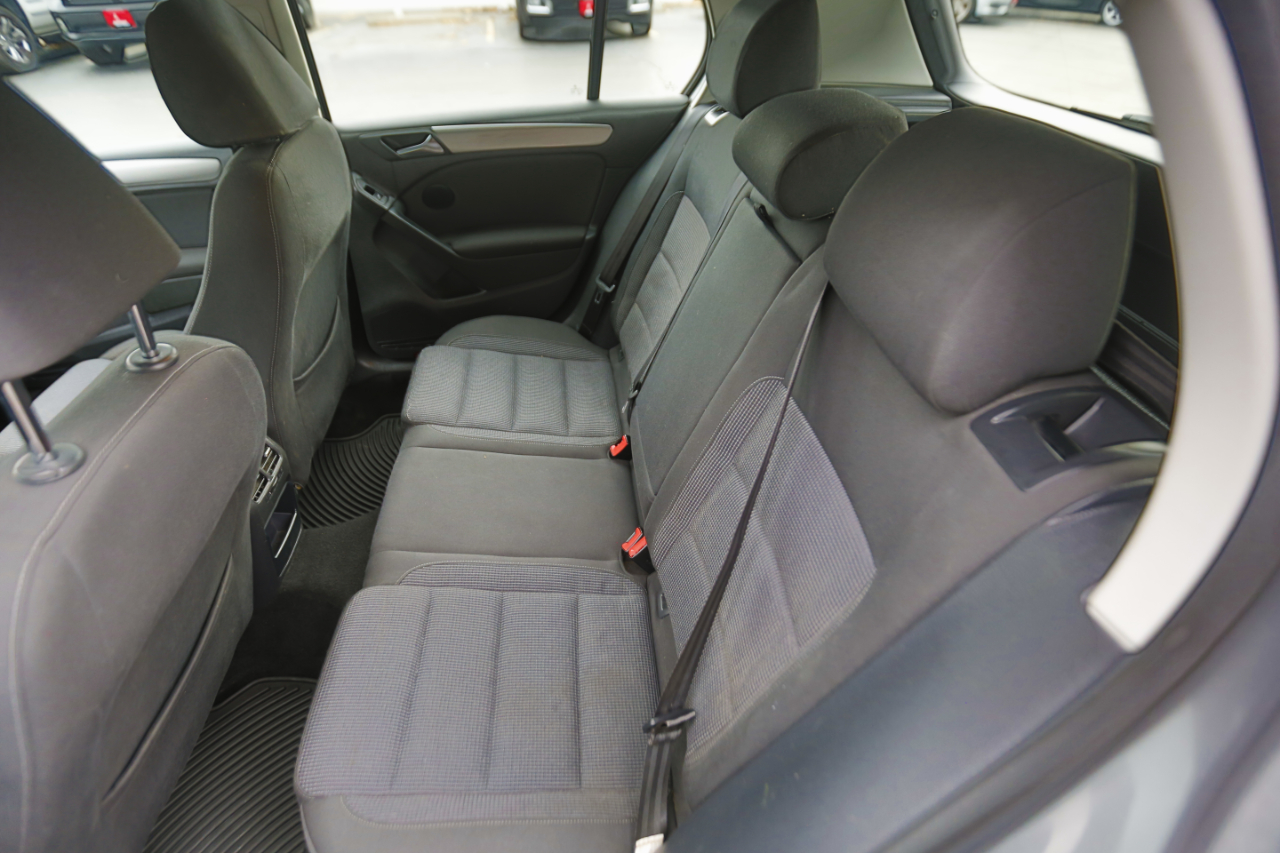 Volkswagen Golf 4dr HB Auto PZEV 2013