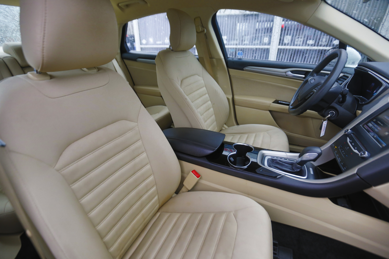 Ford Fusion 4dr Sdn SE FWD 2014