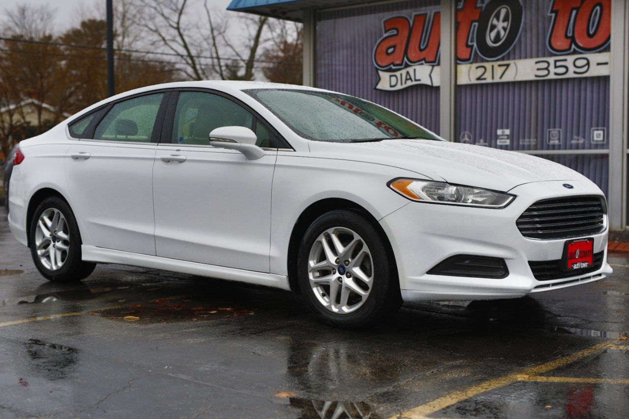 Ford Fusion 4dr Sdn SE FWD 2014