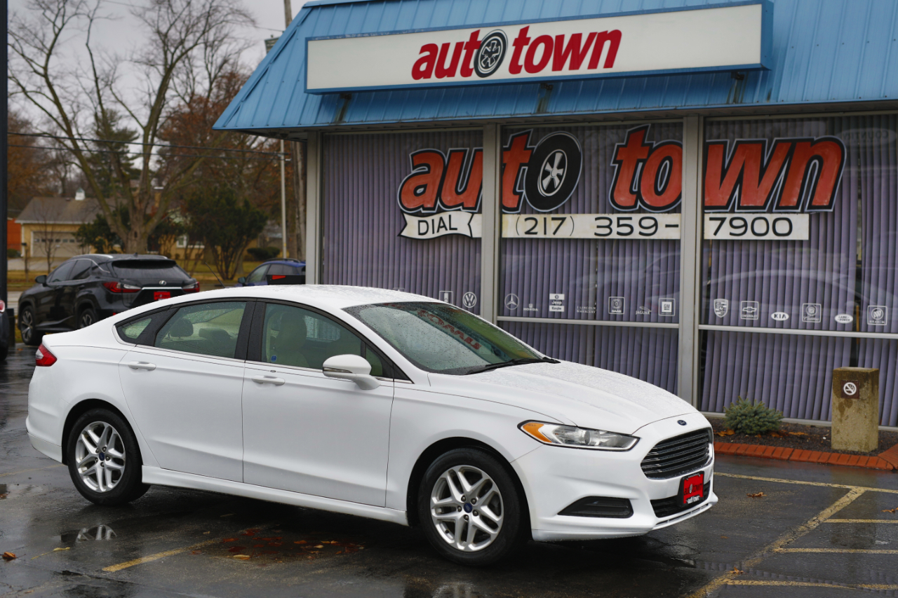 Ford Fusion 4dr Sdn SE FWD 2014