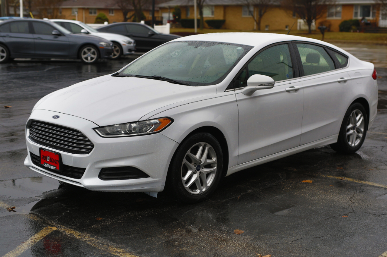 Ford Fusion 4dr Sdn SE FWD 2014