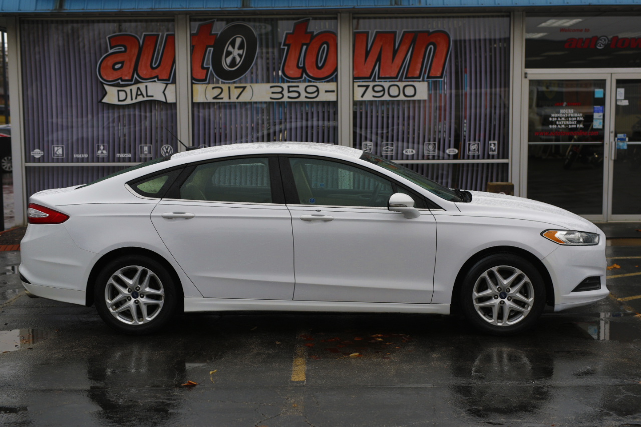 Ford Fusion 4dr Sdn SE FWD 2014
