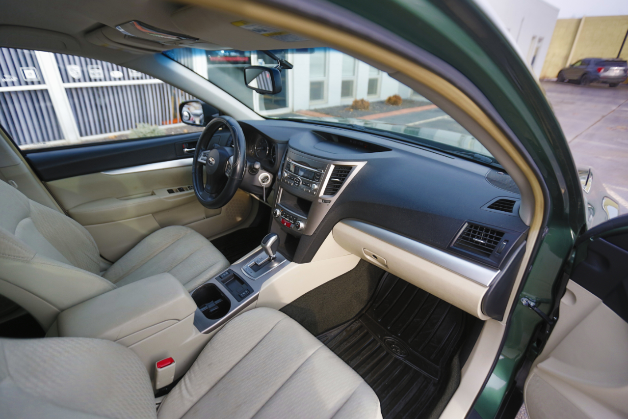 Subaru Outback 4dr Wgn H4 Auto 2.5i 2012