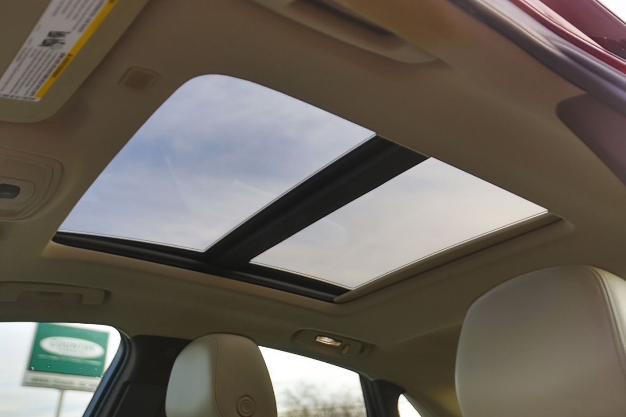 Cadillac XTS 4dr Sdn Premium Collection FWD 2016