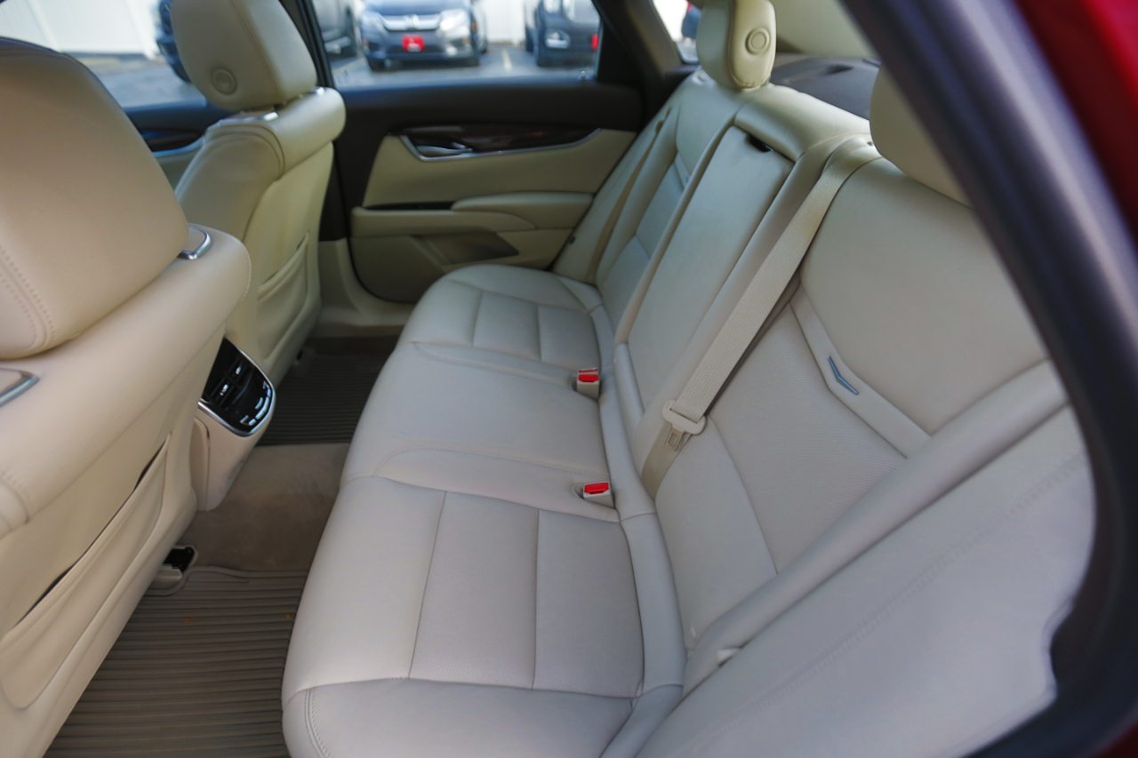 Cadillac XTS 4dr Sdn Premium Collection FWD 2016