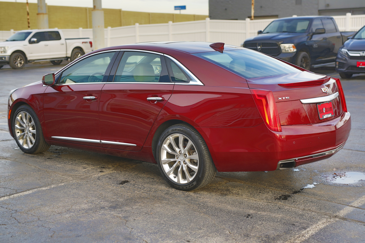 Cadillac XTS 4dr Sdn Premium Collection FWD 2016