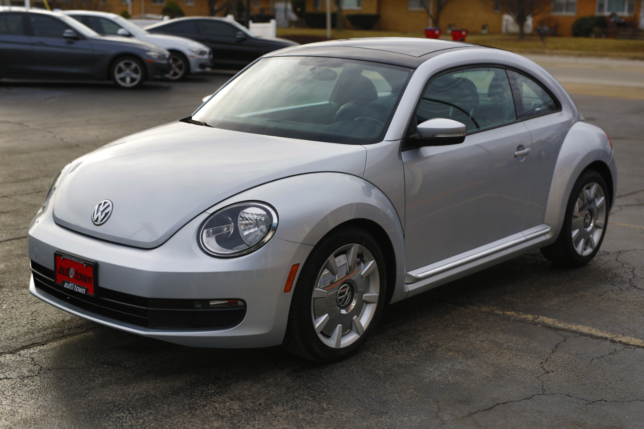 Volkswagen Beetle 2dr Cpe Auto 2.5L PZEV 2012