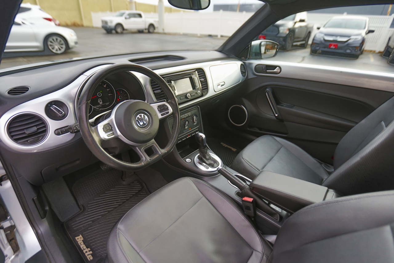 Volkswagen Beetle 2dr Cpe Auto 2.5L PZEV 2012