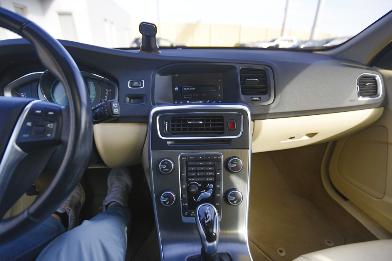 Volvo V60 4dr Wgn T5 Drive-E Premier Plus FWD 2015