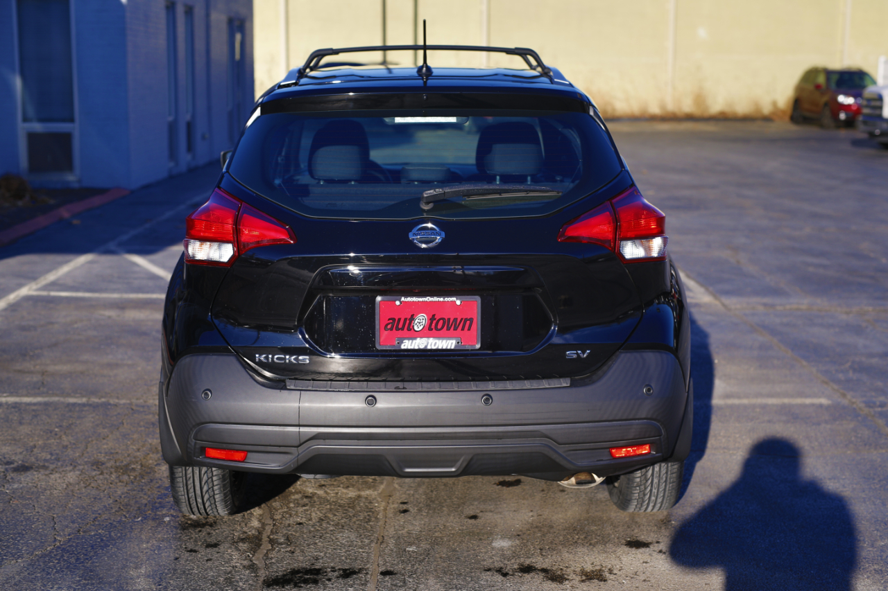 Nissan Kicks SV FWD 2020