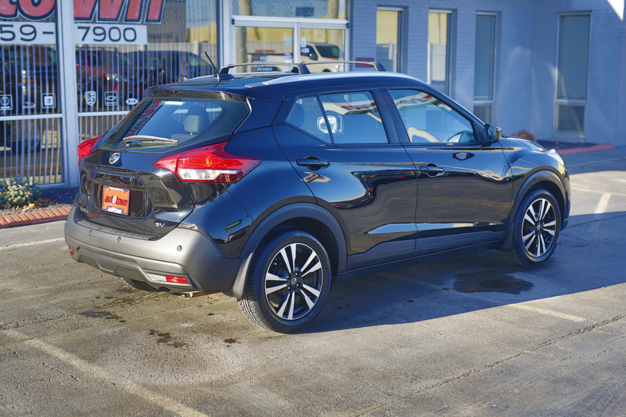 Nissan Kicks SV FWD 2020