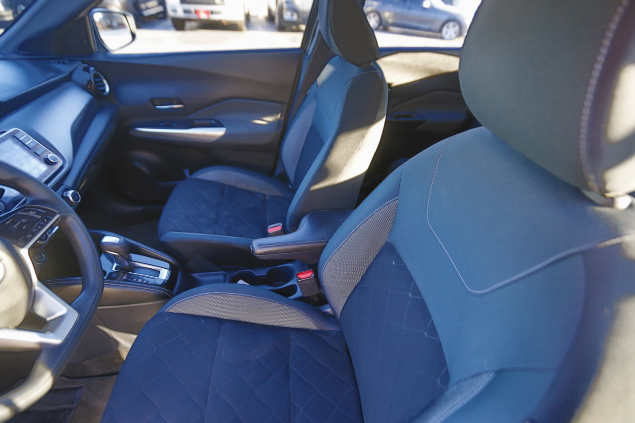 Nissan Kicks SV FWD 2020