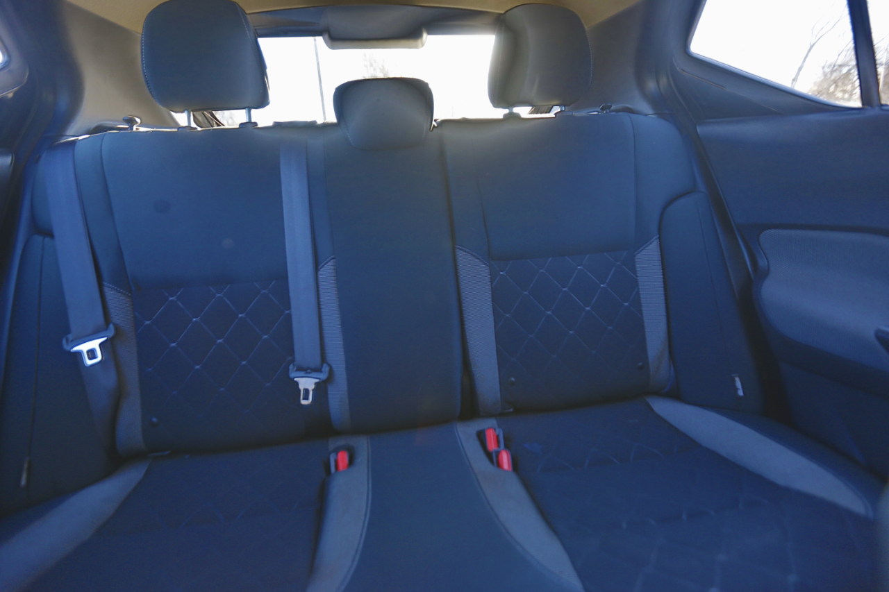 Nissan Kicks SV FWD 2020