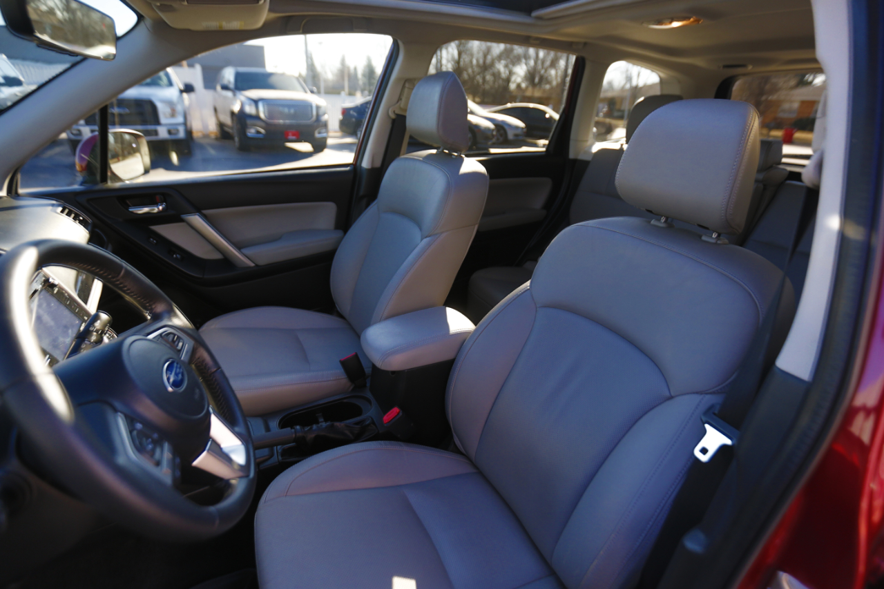 Subaru Forester 2.5i Limited CVT 2017