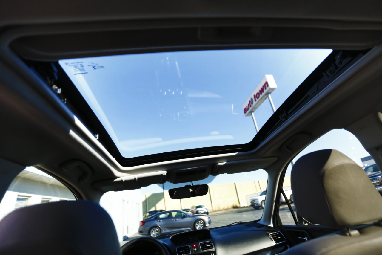 Subaru Forester 2.5i Limited CVT 2017