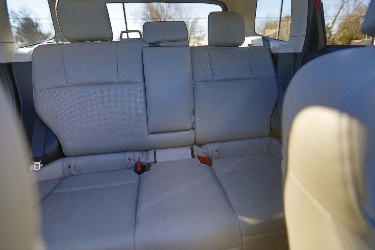 Subaru Forester 2.5i Limited CVT 2017