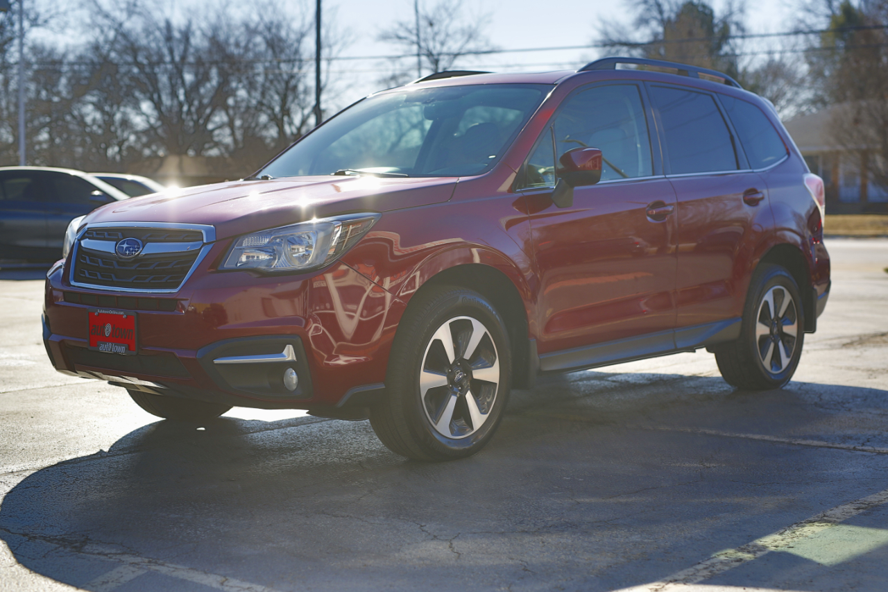 Subaru Forester 2.5i Limited CVT 2017