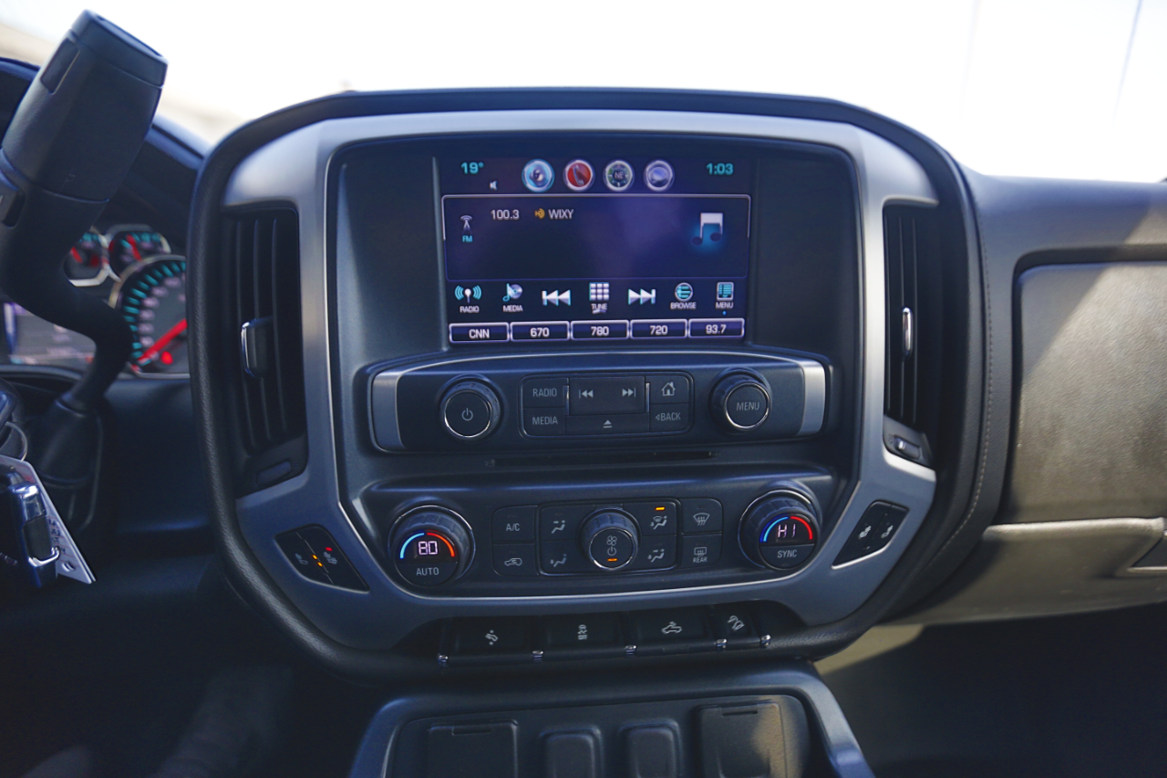 GMC Sierra 1500 4WD Crew Cab 143.5" SLT 2017