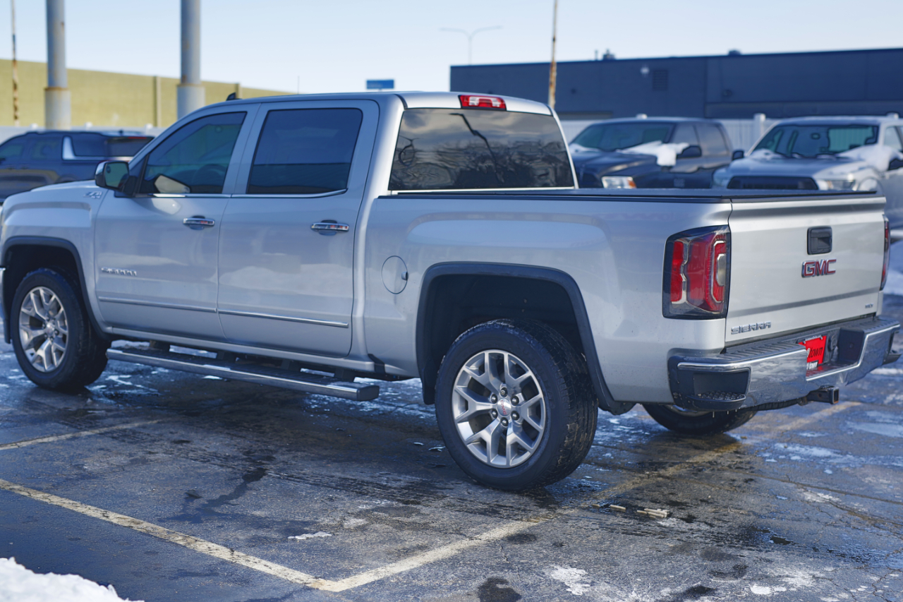 GMC Sierra 1500 4WD Crew Cab 143.5" SLT 2017