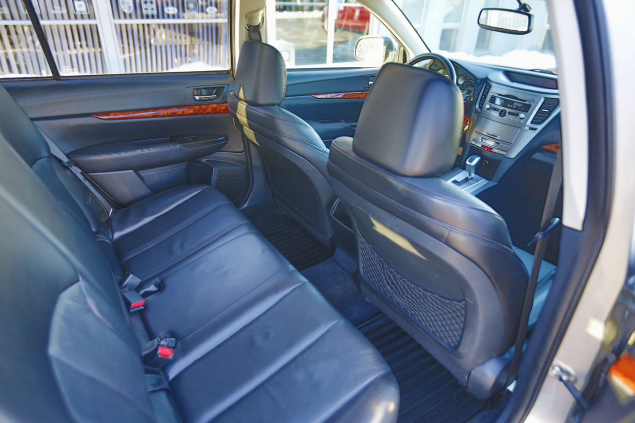 Subaru Outback 4dr Wgn H4 Auto 2.5i Ltd Pwr Moon 2010