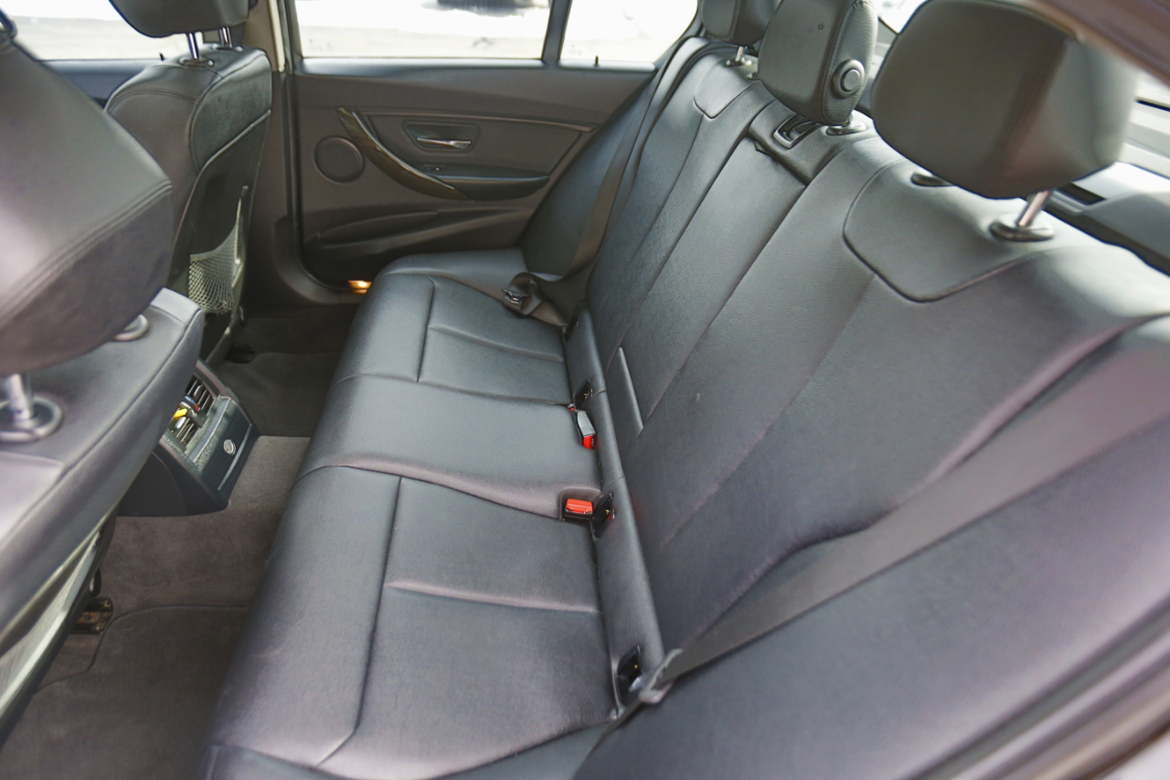 BMW 3 Series 4dr Sdn 328i xDrive AWD 2015