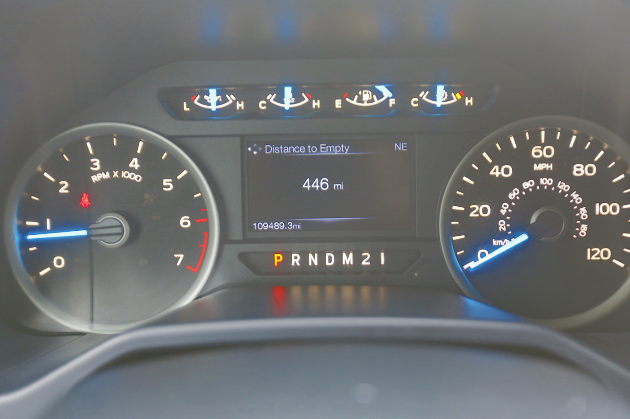 Ford F-150 4WD SuperCab 163" Lariat w/HD Payload Pkg 2015