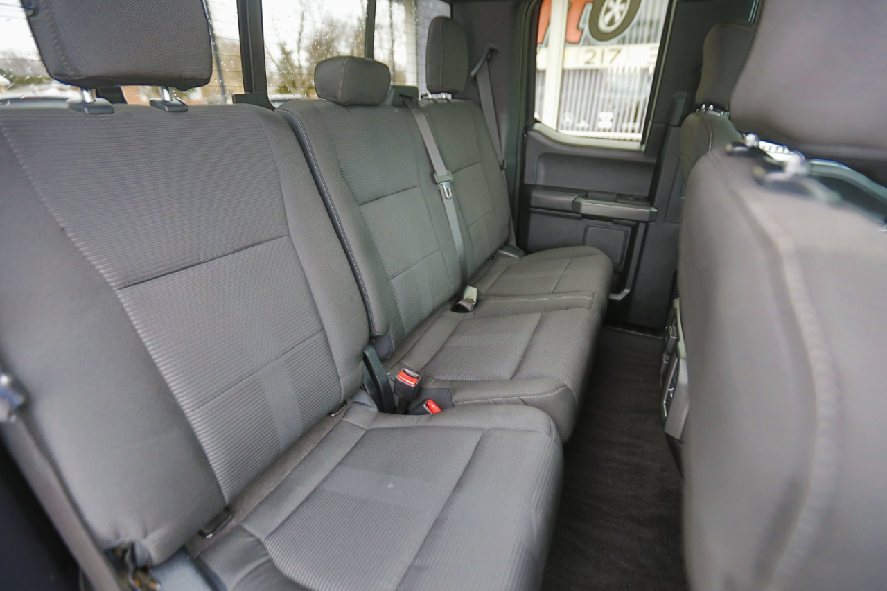 Ford F-150 4WD SuperCab 163" Lariat w/HD Payload Pkg 2015