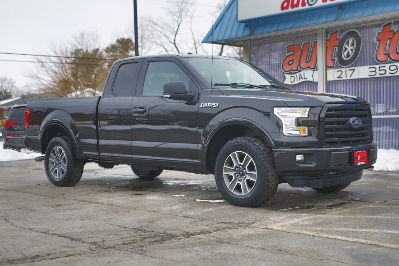 Ford F-150 4WD SuperCab 163" Lariat w/HD Payload Pkg 2015