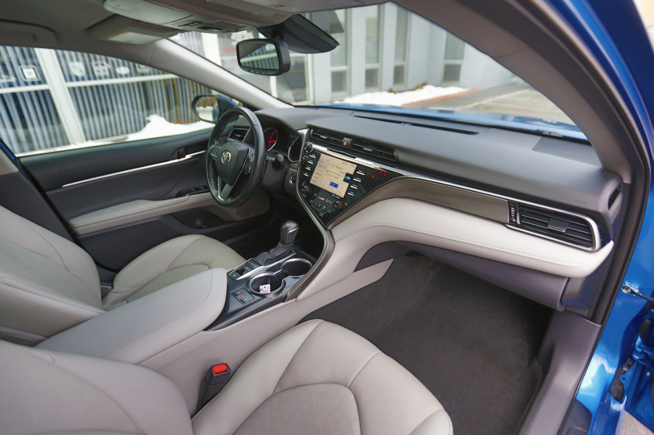 Toyota Camry XSE Auto (Natl) 2020